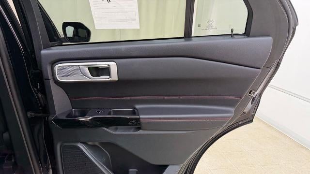 2024 Ford Explorer ST-Line