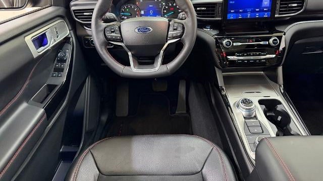 2024 Ford Explorer ST-Line