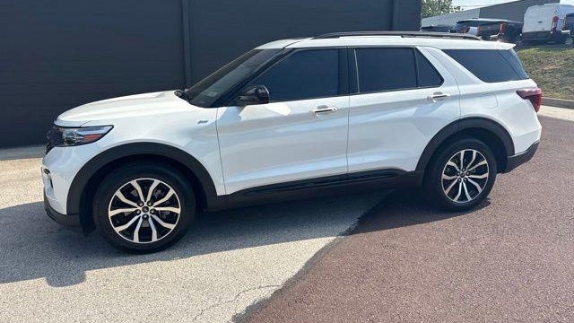 2024 Ford Explorer ST-Line