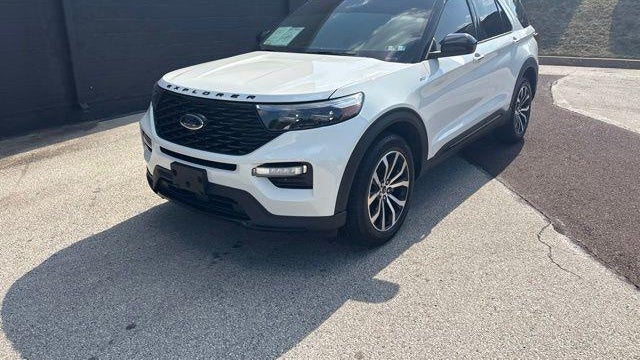 2024 Ford Explorer ST-Line