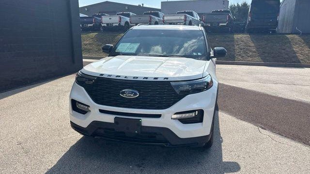 2024 Ford Explorer ST-Line