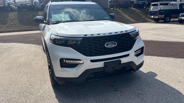 2024 Ford Explorer ST-Line