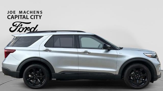 2024 Ford Explorer ST-Line