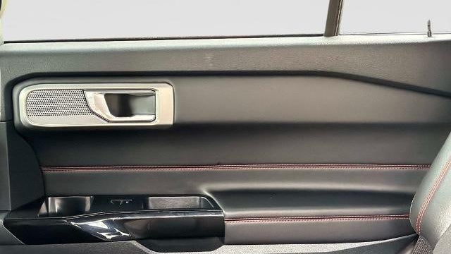 2024 Ford Explorer ST-Line