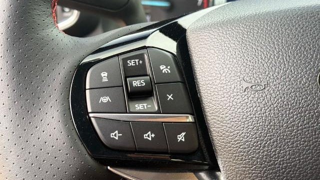 2024 Ford Explorer ST-Line