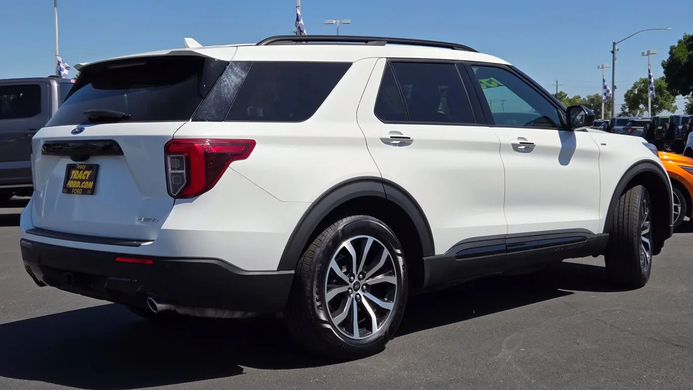 2022 Ford Explorer ST-Line