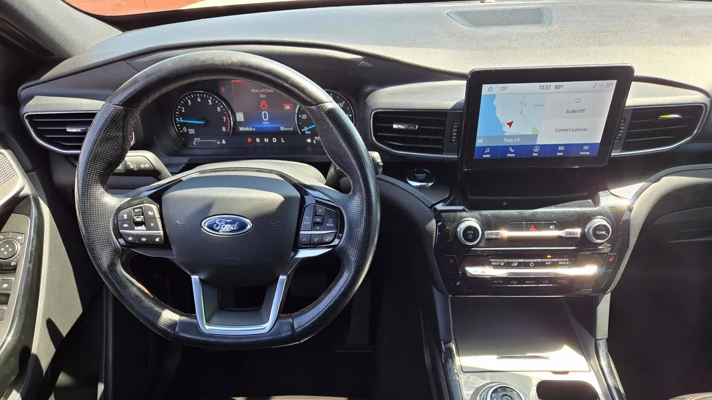 2022 Ford Explorer ST-Line
