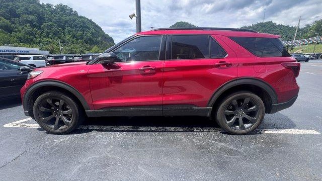 2023 Ford Explorer ST-Line