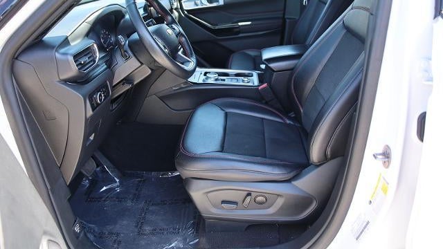 2024 Ford Explorer ST-Line