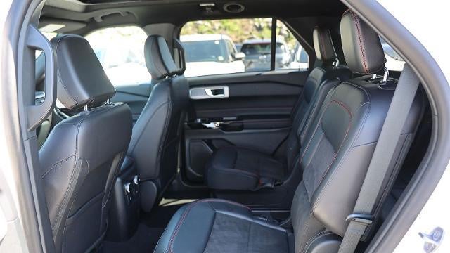 2024 Ford Explorer ST-Line