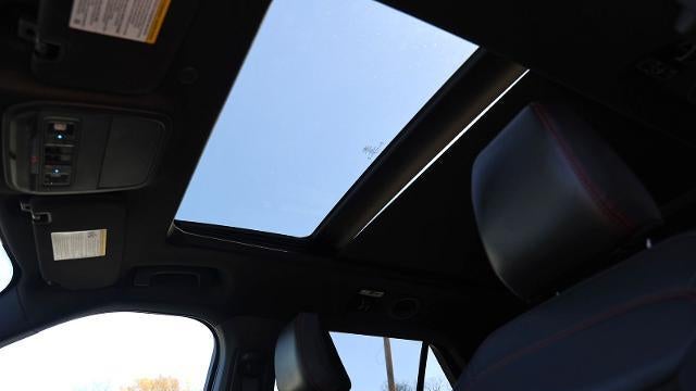 2024 Ford Explorer ST-Line