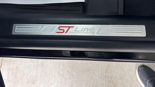 2024 Ford Explorer ST-Line
