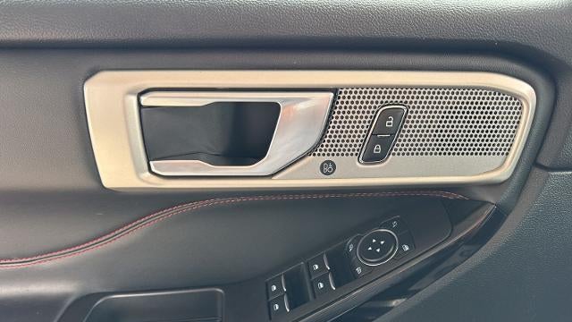 2024 Ford Explorer ST-Line