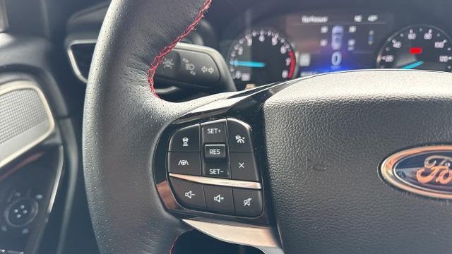 2024 Ford Explorer ST-Line