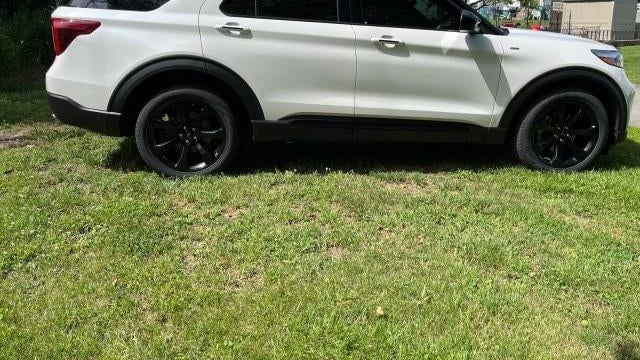 2024 Ford Explorer ST-Line
