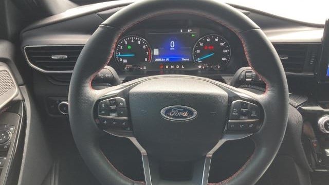 2024 Ford Explorer ST-Line