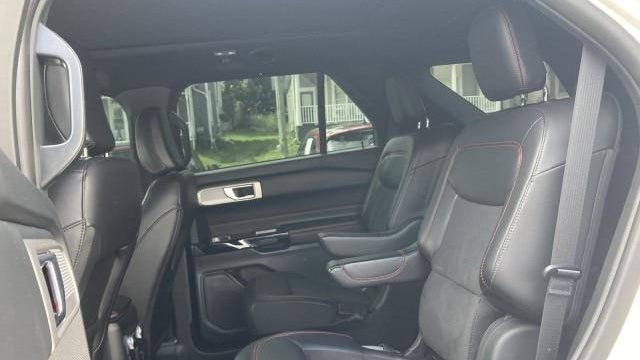 2024 Ford Explorer ST-Line