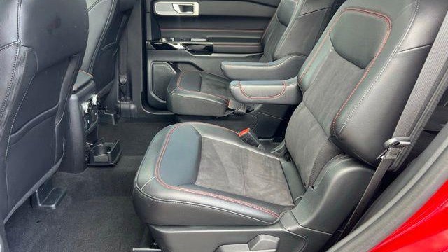 2024 Ford Explorer ST-Line