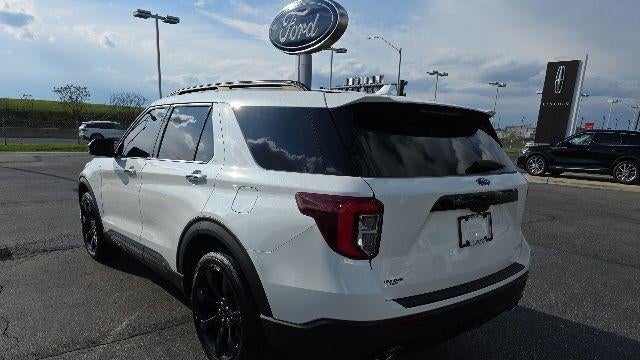 2024 Ford Explorer ST-Line