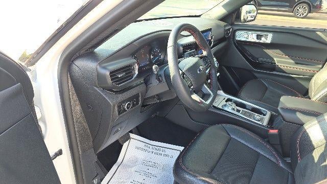 2024 Ford Explorer ST-Line