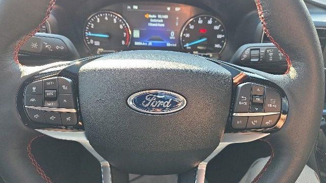 2024 Ford Explorer ST-Line