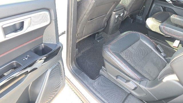 2024 Ford Explorer ST-Line