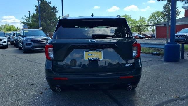 2024 Ford Explorer ST-Line
