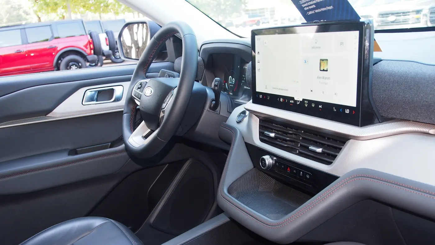 2025 Ford Explorer Active