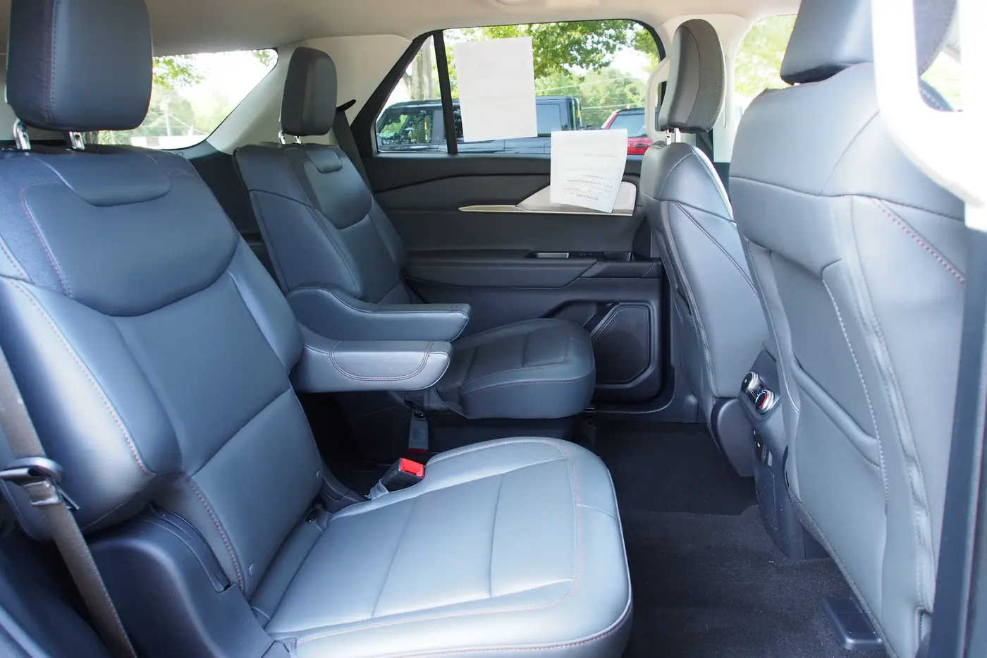 2025 Ford Explorer - $36,597