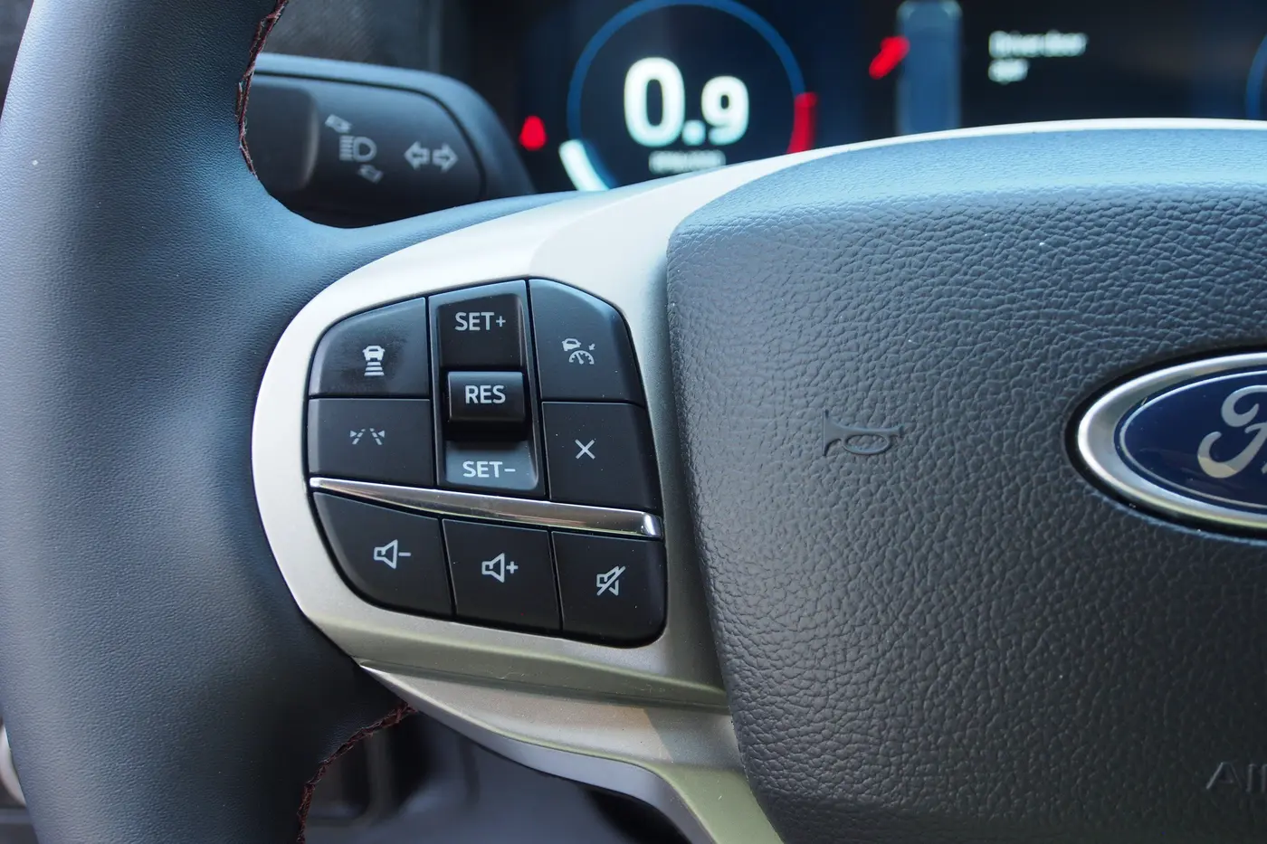 2025 Ford Explorer - $36,597