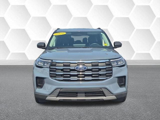 2025 Ford Explorer - $32,500