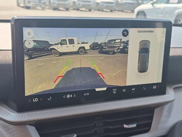 2025 Ford Explorer - $32,500