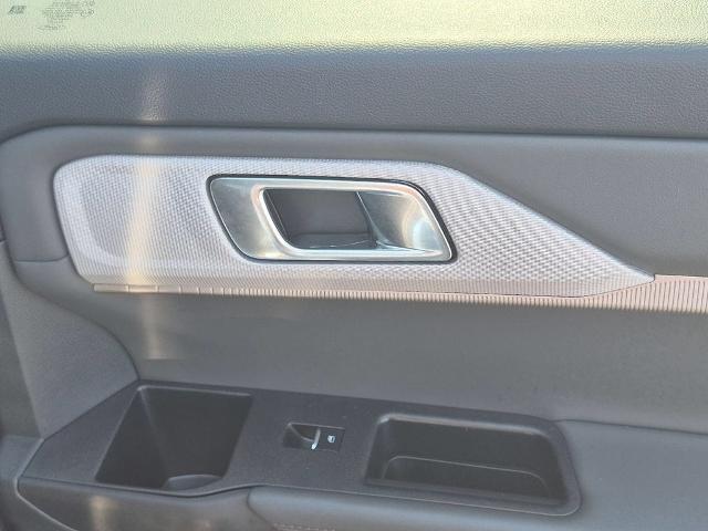2025 Ford Explorer - $32,500