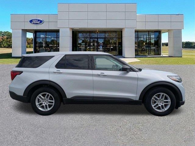 2026 Ford Explorer - $38,999