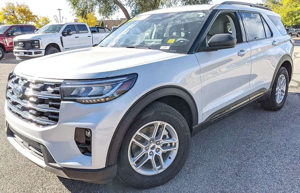 2026 Ford Explorer - $42,432