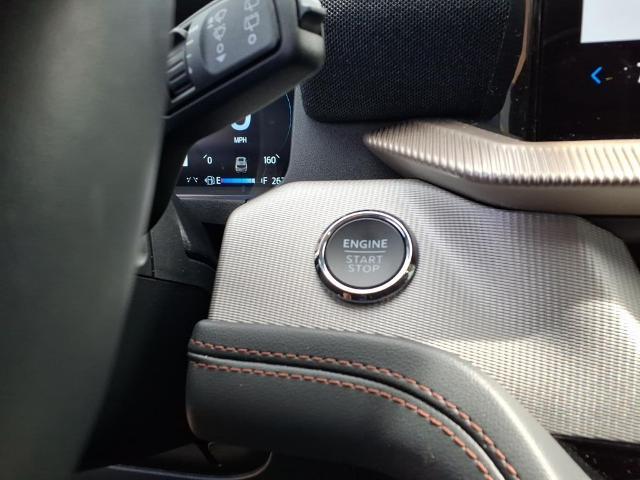 2025 Ford Explorer - $39,999