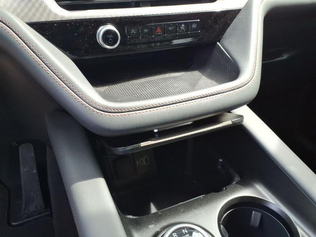 2025 Ford Explorer - $39,999