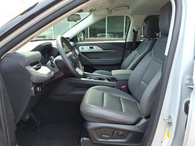 2025 Ford Explorer - $39,999