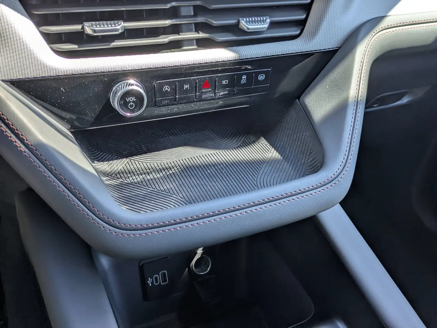 2026 Ford Explorer - $37,545