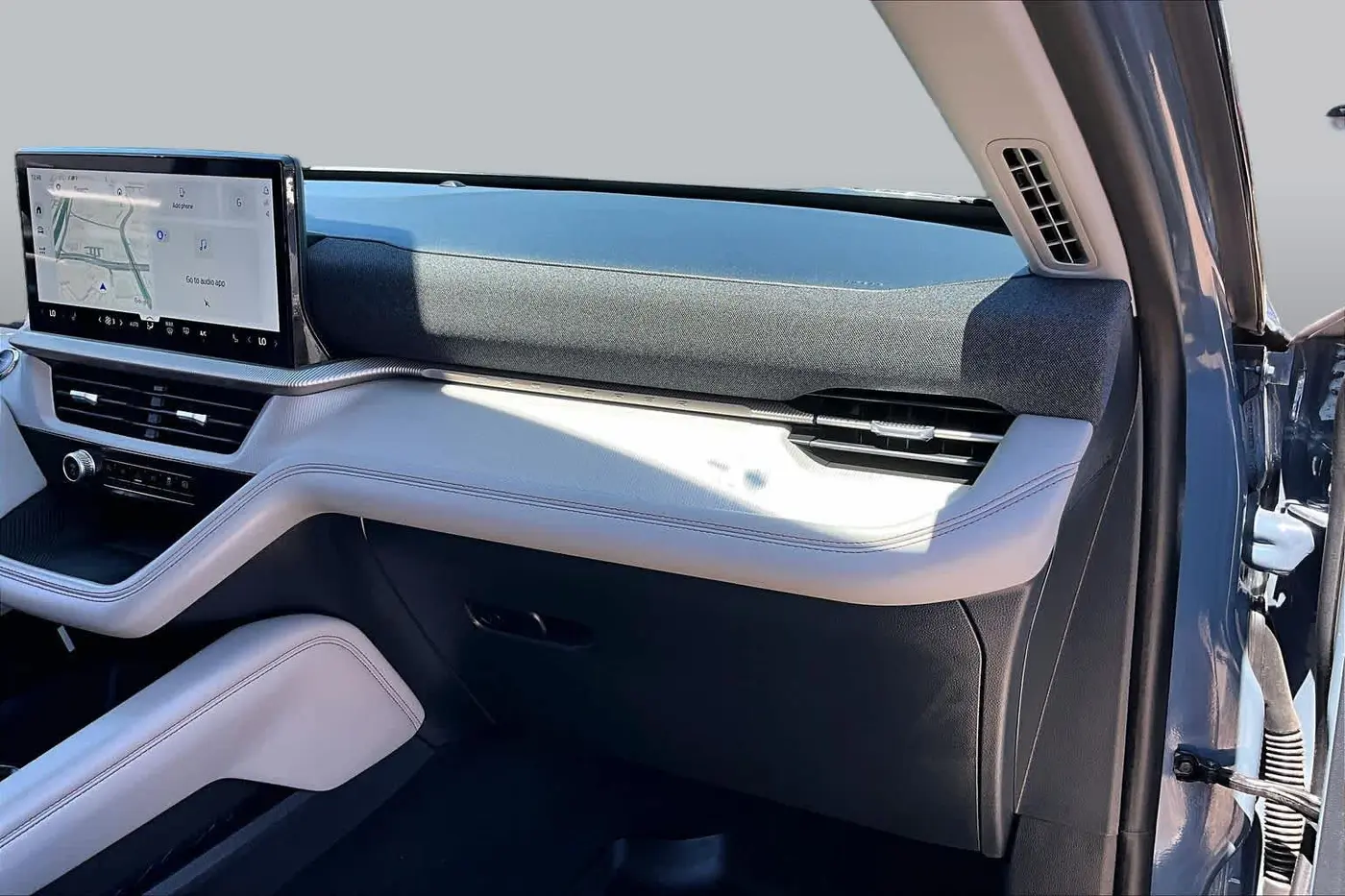 2026 Ford Explorer - $38,638