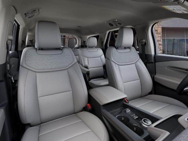 2027 Ford Explorer - $43,180