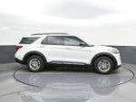 2025 Explorer Thumbnail 22