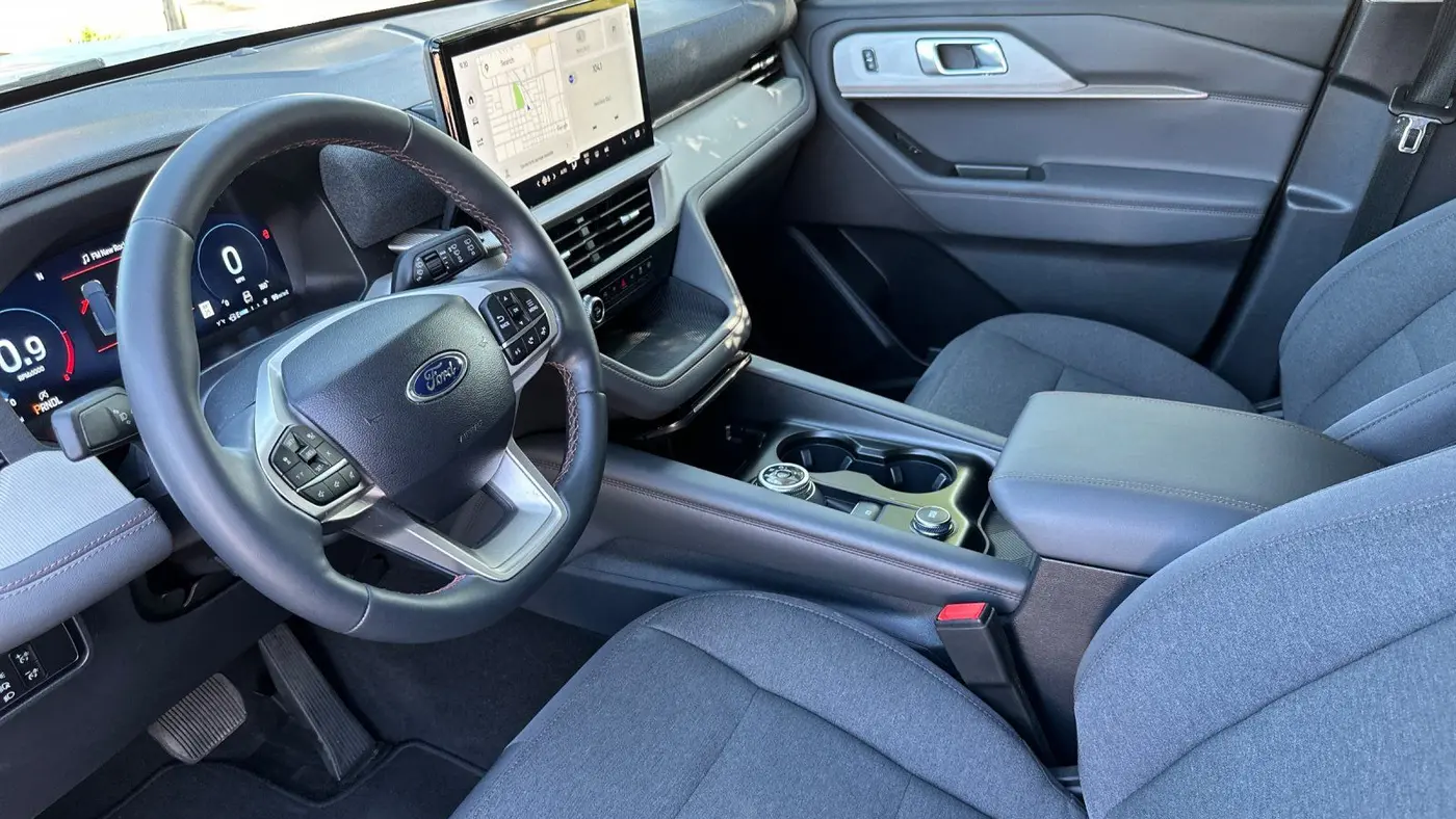 2025 Ford Explorer Active