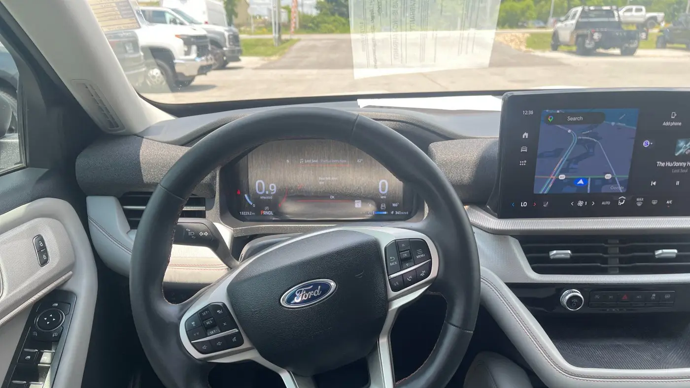 2025 Ford Explorer Active