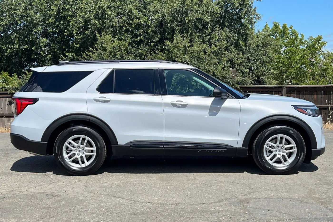 2026 Ford Explorer - $37,215