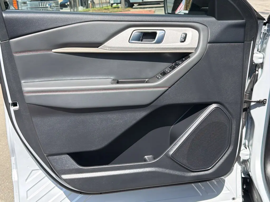 2026 Ford Explorer - $40,998