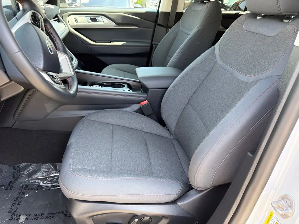 2026 Ford Explorer - $40,998