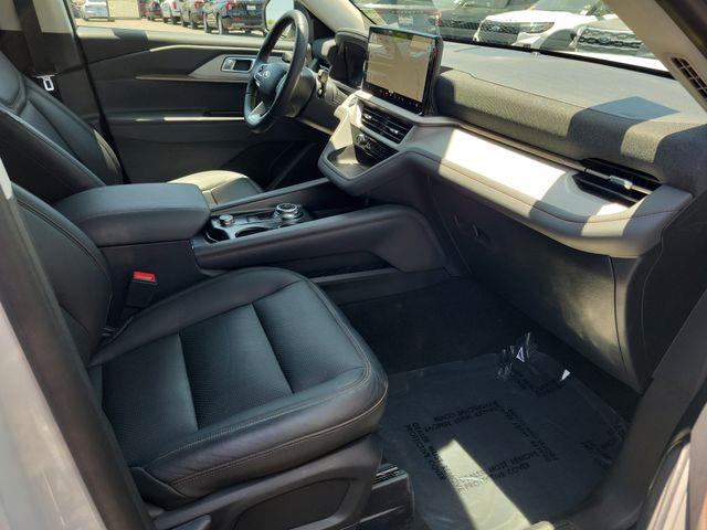 2026 Ford Explorer - $39,988
