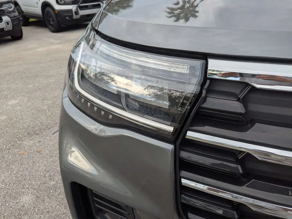 2026 Ford Explorer - $36,900