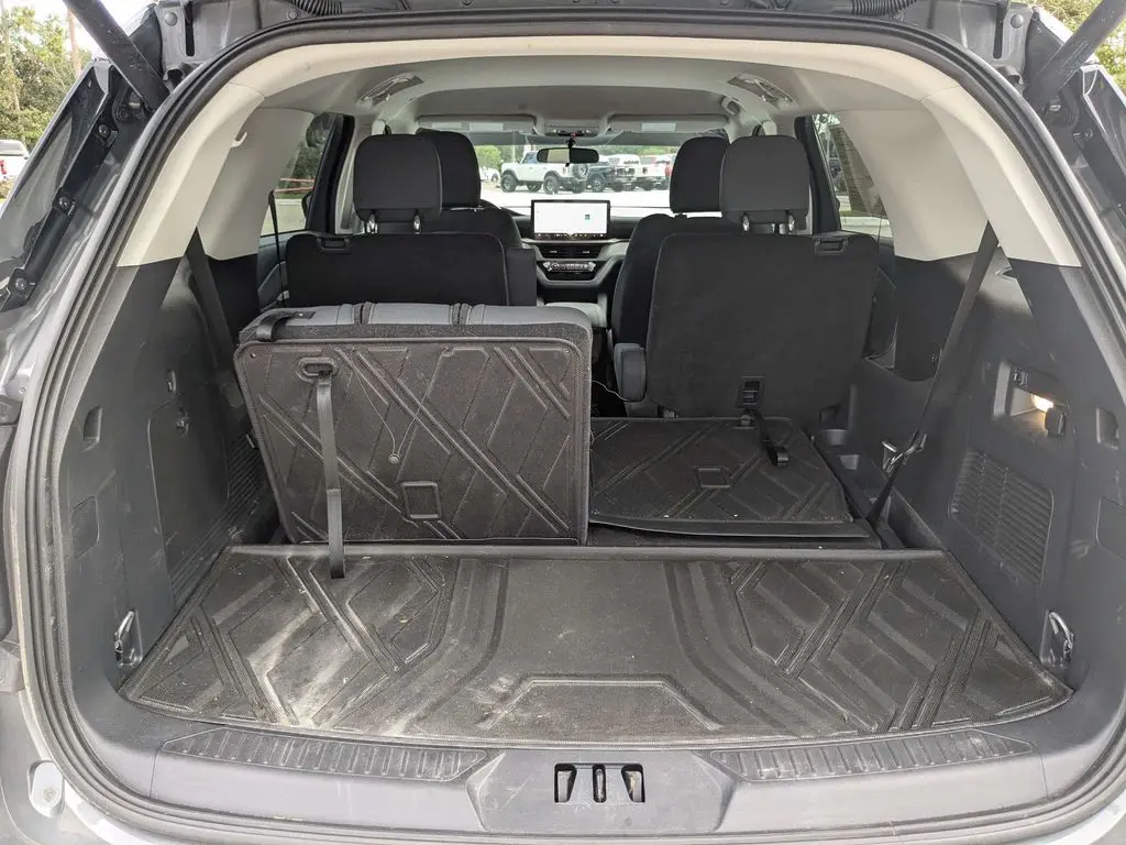 2026 Ford Explorer - $36,900